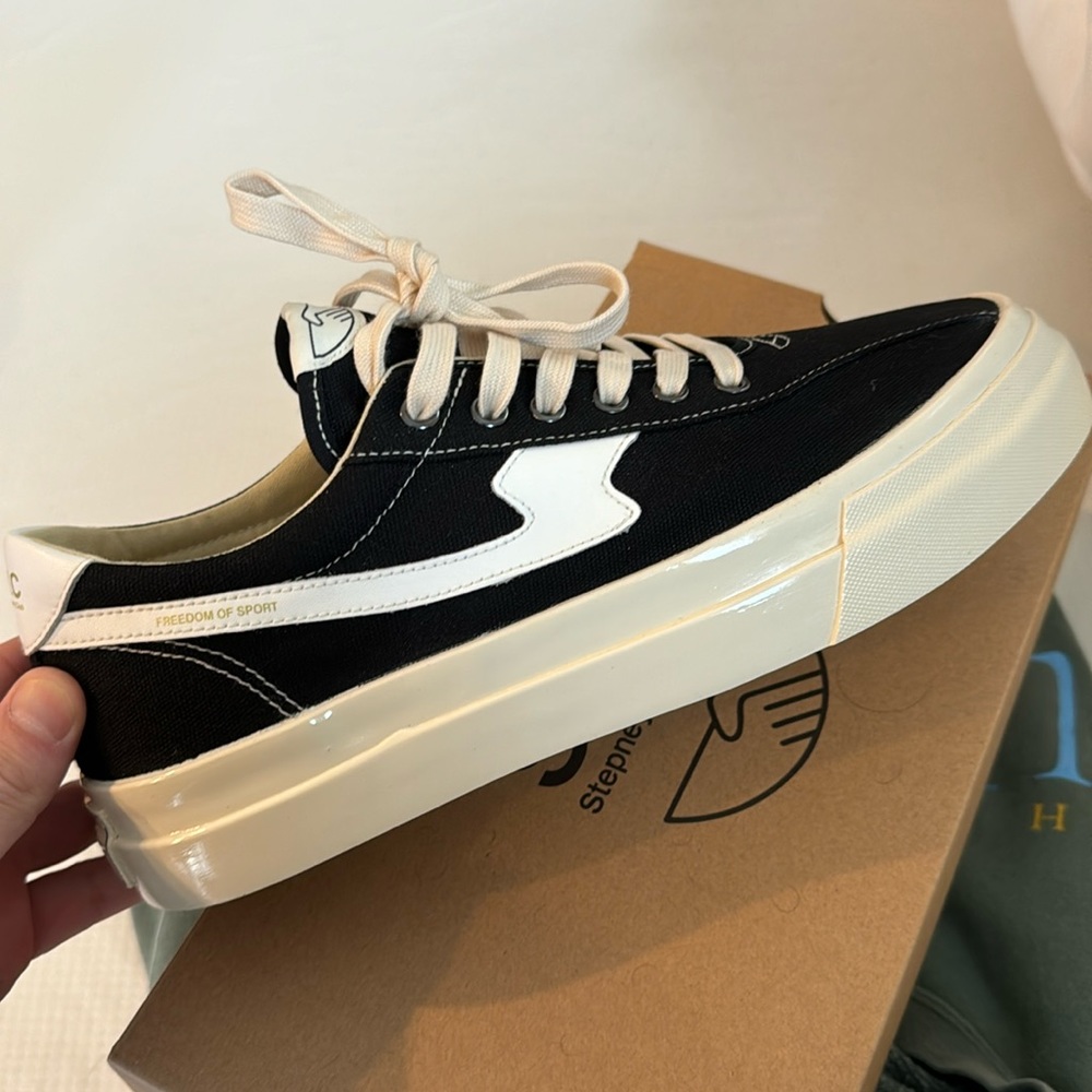 Stepney Workers Club Dellow S-Strike Canvas Black